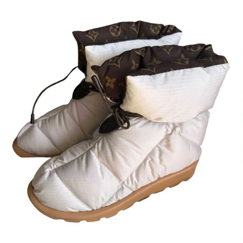 Louis Vuitton Snow Pillow Ankle Booties EU Size 38 US Size 8 - Picture 4 of 8